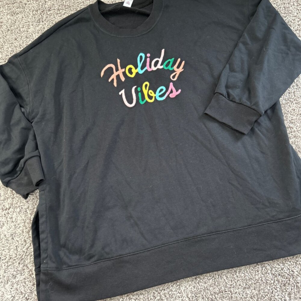 Women's XL black‎ long length holiday vibes long sleeve christmas sweatshirt